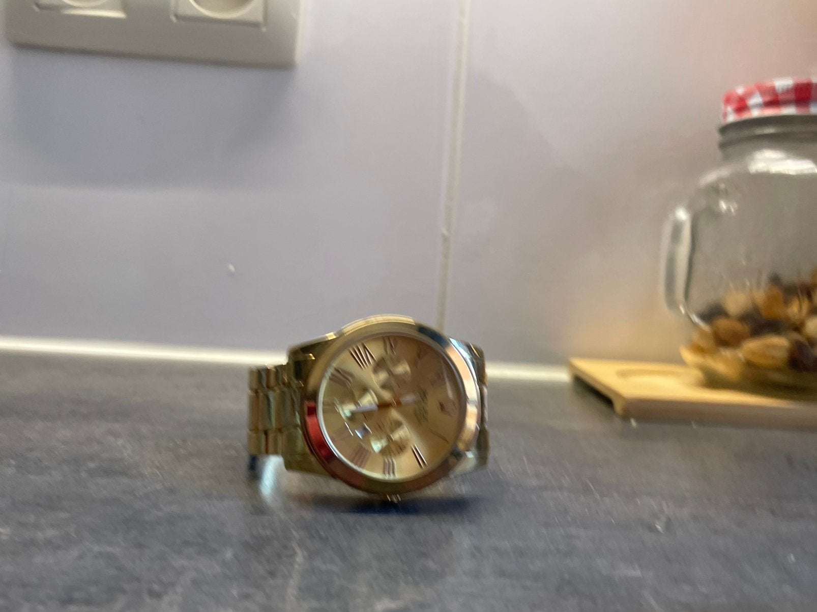 Rolex en or fausse, Bijoux, Sacs & Beauté, Bracelets à breloques, Enlèvement, Comme neuf, Or