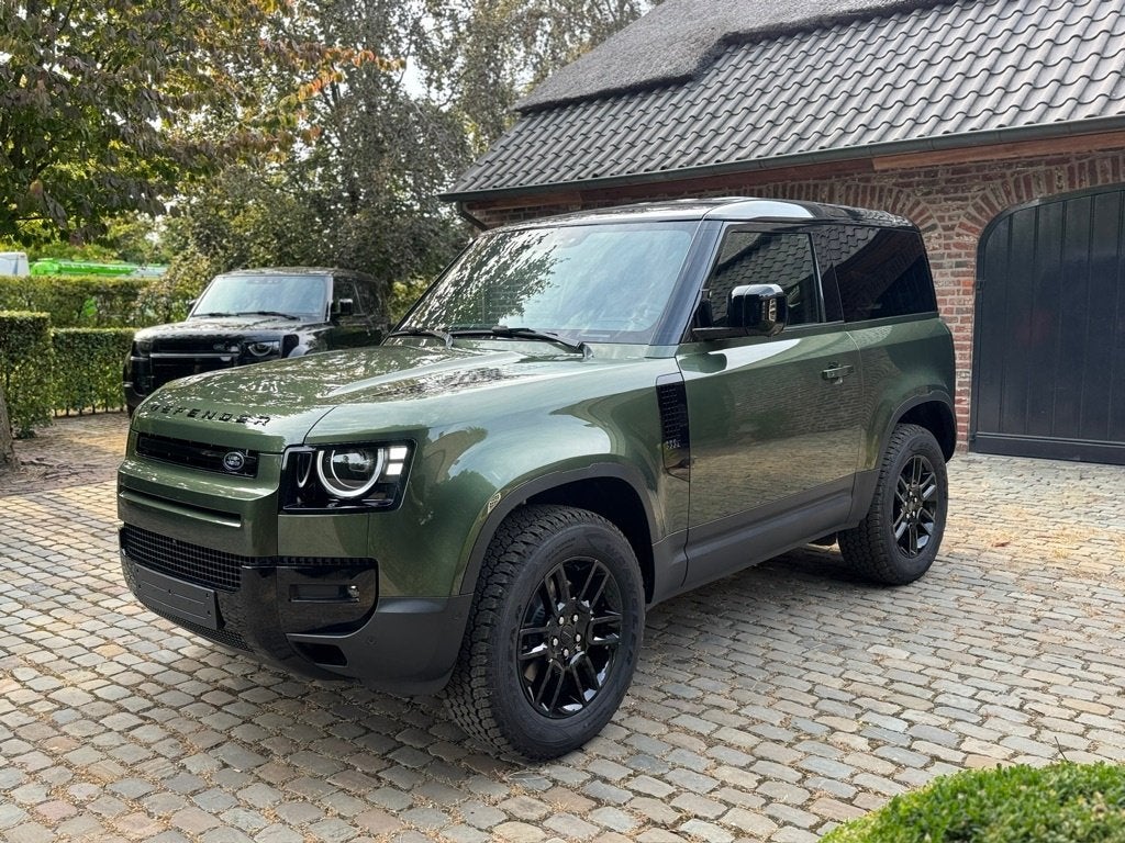 Land Rover defender 90 3.0 D LICHTE VRACHT € 61.000 + BTW, Auto's, Automaat, Dealer onderhouden, https://public.car-pass.be/vhr/e76246ad-c972-4a08-a208-b615f66fa432