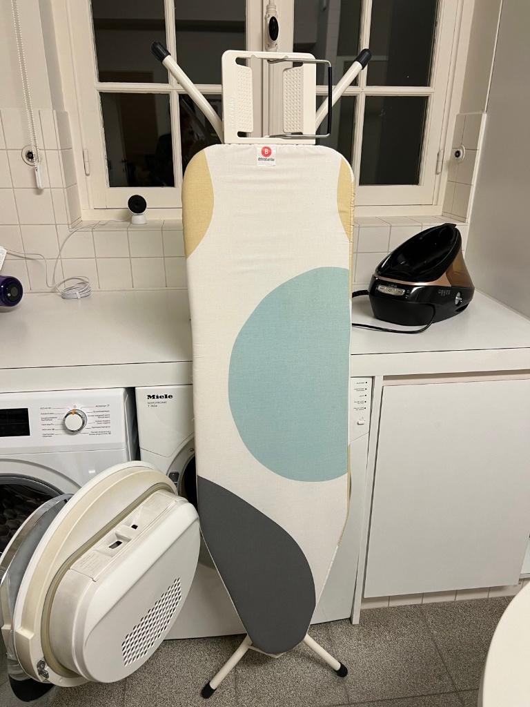 Brabantia Strijkplank B - Uitstekende staat + nieuwe hoes, Ophalen, Zo goed als nieuw