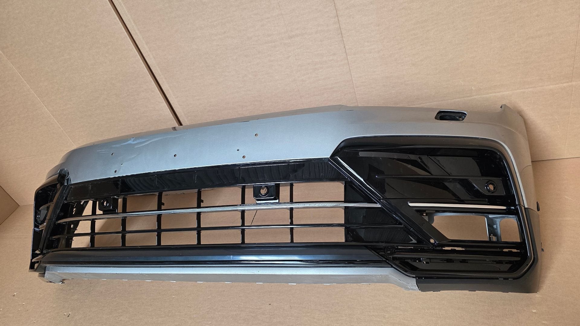 Voorbumper VW Tiguan 5NA R-line 4xPDC KLS L B7W BUMPER ORGIN, Volkswagen, -, Origine de la pièce connue, Utilisé