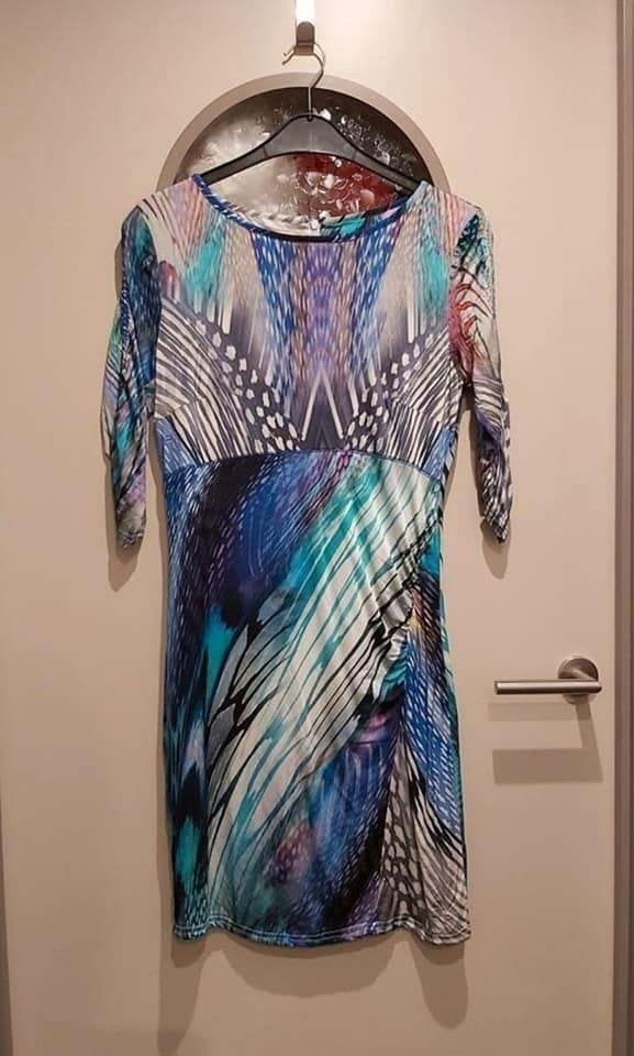 Apanage Femme, jurk 42/44, stretch, travelstof, Kleding | Dames, Ophalen of Verzenden, Zo goed als nieuw, Maat 42/44 (L), Blauw