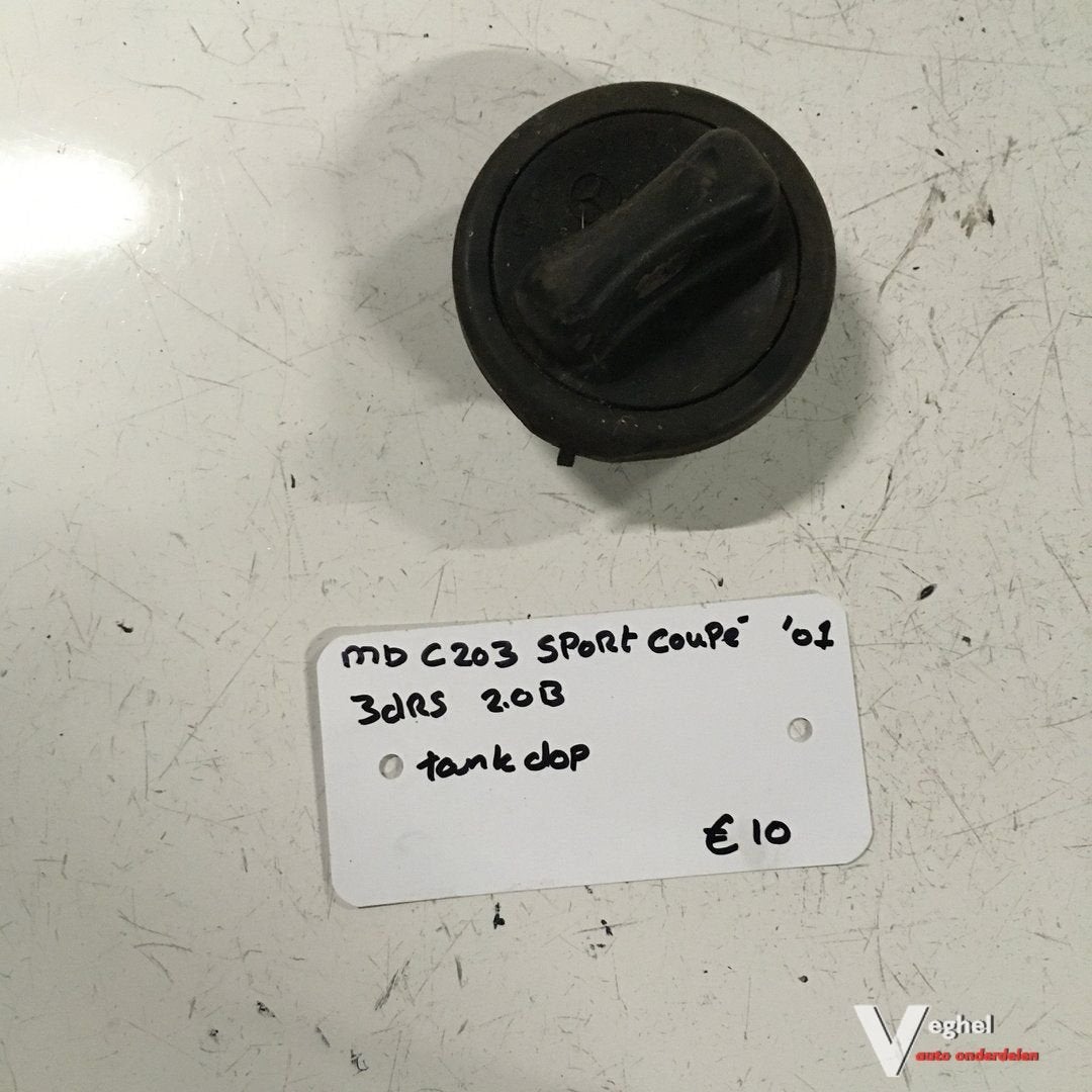 Mercedes C203 / w202  Tankdop, -, Utilisé, -, -
