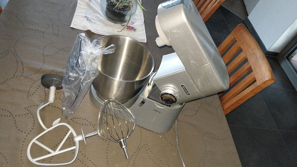 keukenrobot Kenwood, Elektronische apparatuur, 4 liter of meer, Ophalen, Zo goed als nieuw, 3 snelheden of meer
