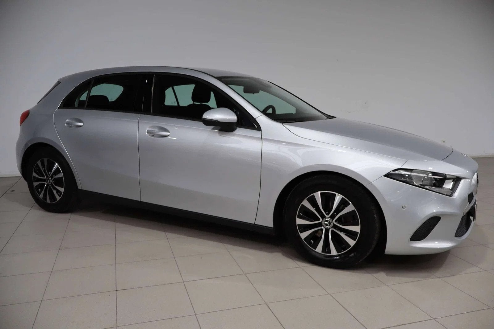 Mercedes-Benz A-CLASS 180 A 180 d Business Solution, Auto's, Gebruikt, 4 cilinders, 116 pk, Bedrijf