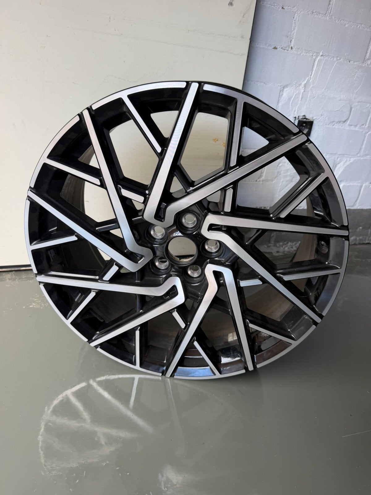 Ford Mustang Mach E -GT Velg, Ophalen