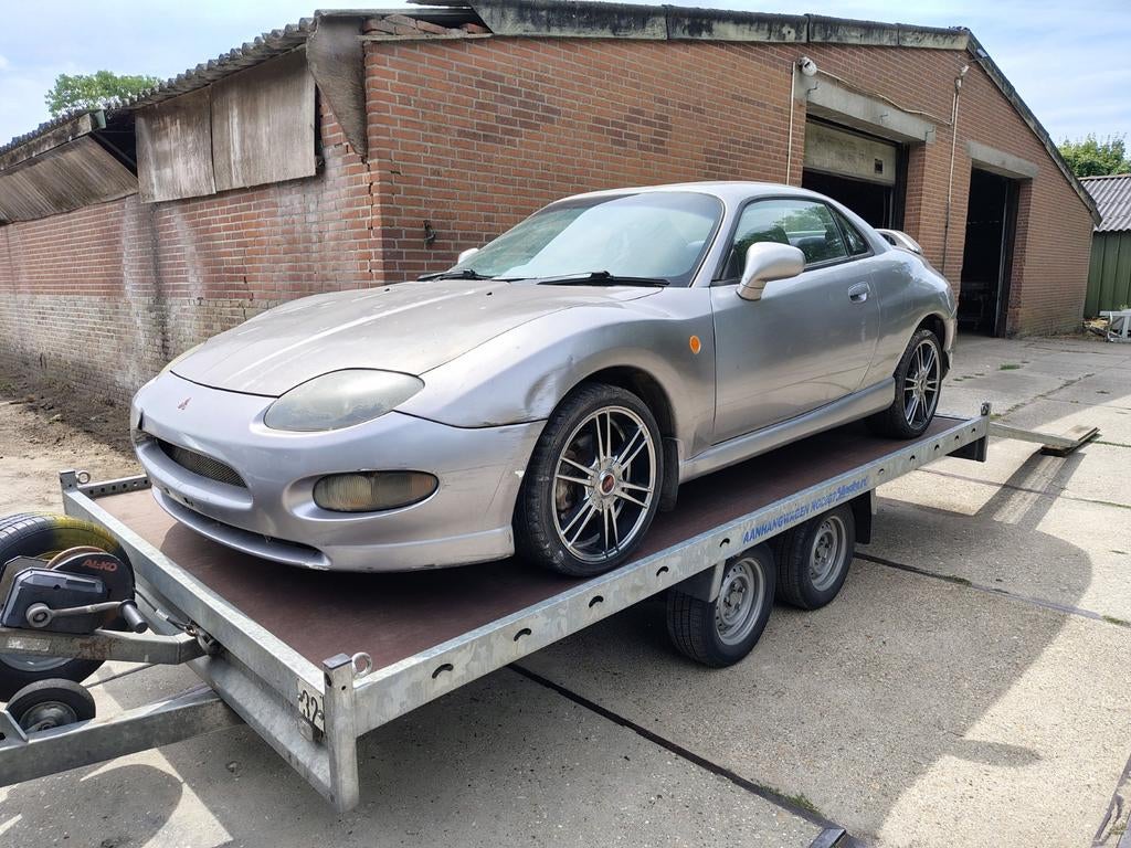 Mitsubishi FTO in onderdelen 1995, Enlèvement, Mitsubishi