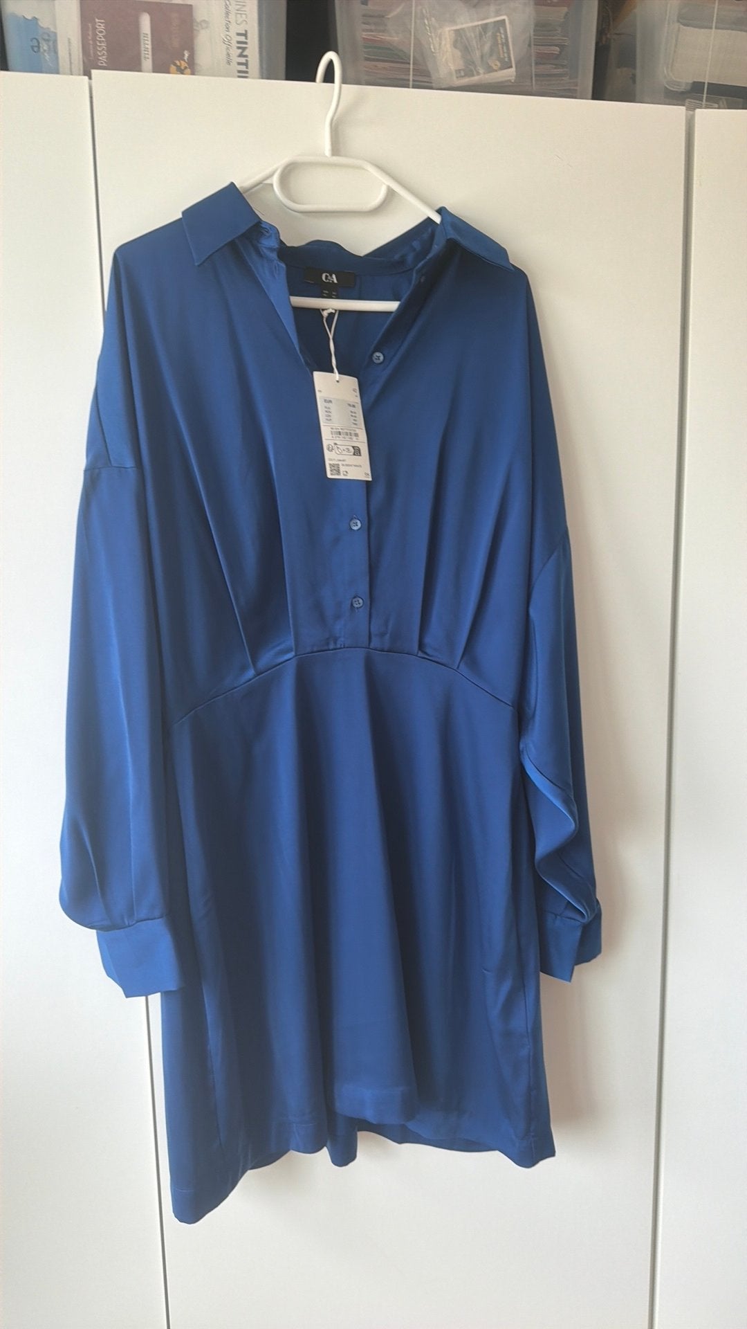 Blauw satijnen kleedje, Kleding | Dames, Blauw, Maat 42/44 (L), Nieuw, Ophalen of Verzenden