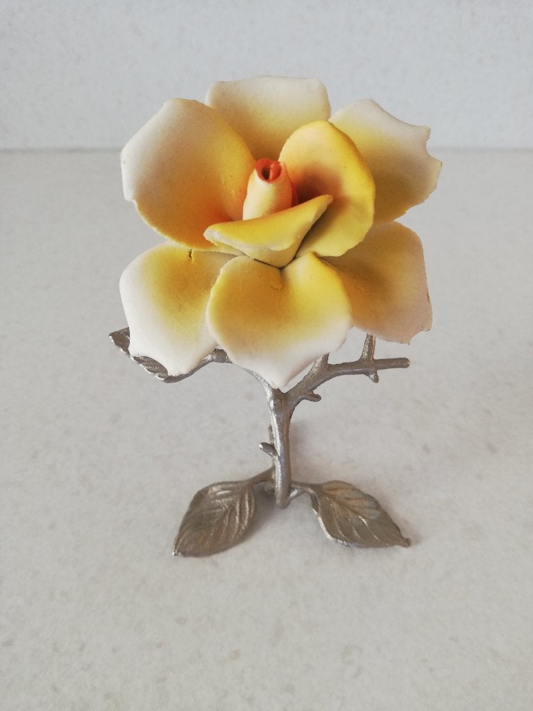 beeldje figuurtje roos, Ophalen