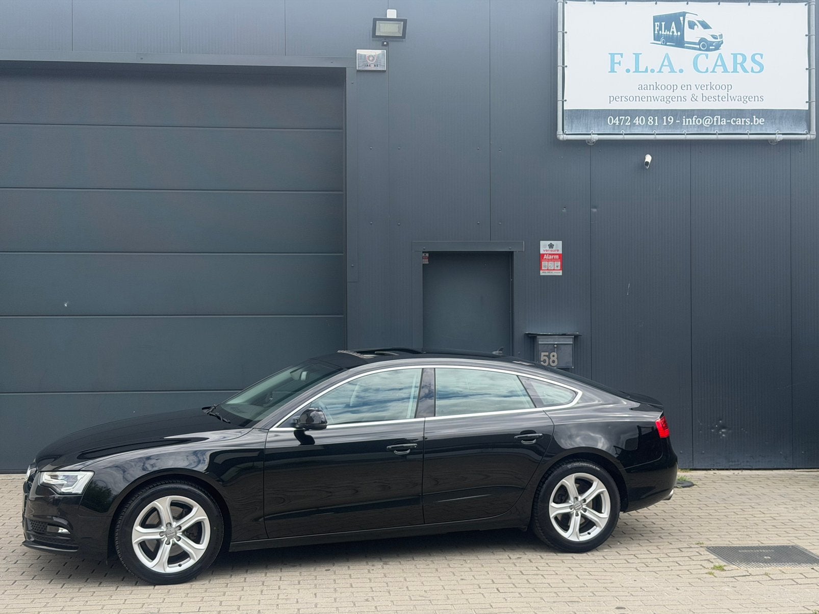 AUDI A5 1.8i AUTOMAAT  AIRCO LEER OPEN DAK EURO6B FULL, Auto's, 4 cilinders, Zwart, Leder, 5 deurs