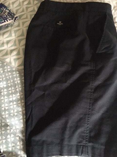 bermuda heren Milka, Kleding | Heren, Broeken en Pantalons, Ophalen of Verzenden, Zo goed als nieuw, Milka, Maat 48/50 (M)