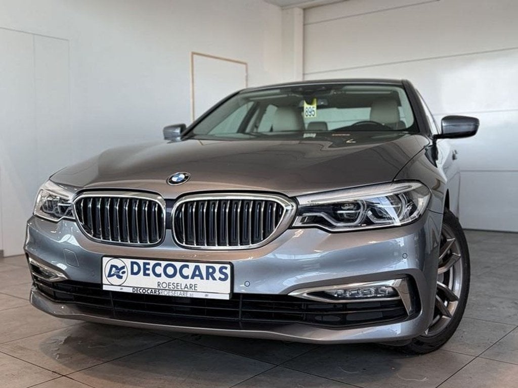 BMW 530 530e - M Velgen / Sfeerverlichting / Keyless / Indu, Autos, BMW, Argent ou Gris, 5 portes, Automatique, 184 ch