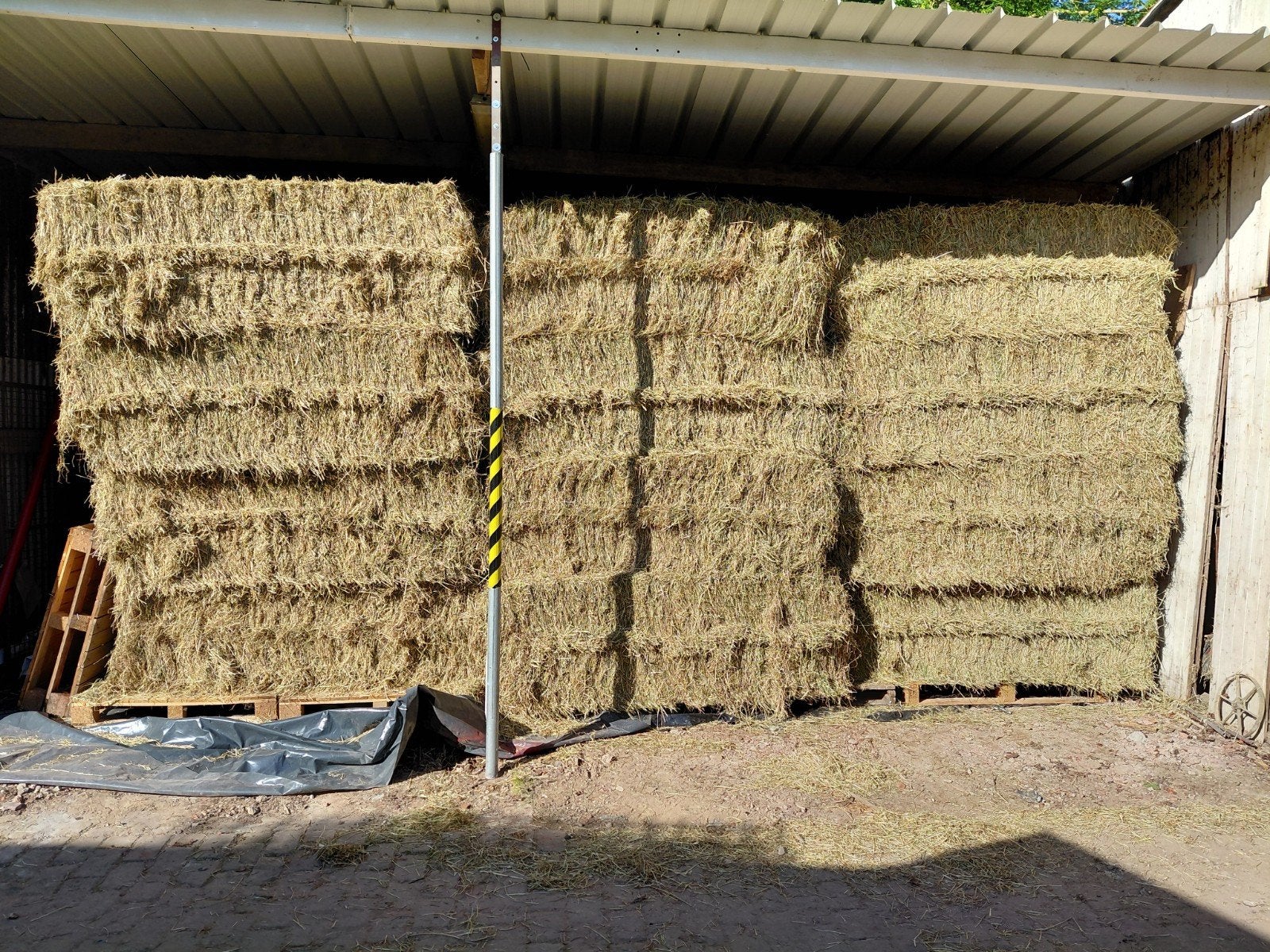 Super droog hooi geen regen gehad sinds gemaaid, Articles professionnels, Agriculture | Aliments pour bétail, Enlèvement