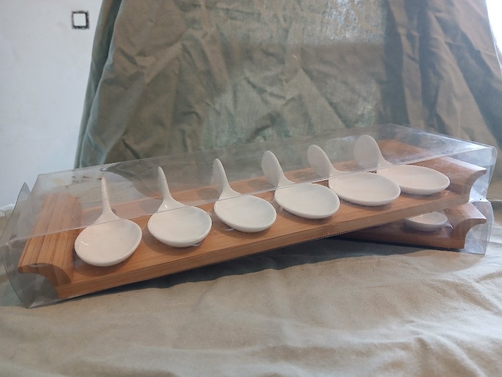 amuselepels op houten bord  (aperitiefhapjes), Ophalen, Klassiek, Overige typen, Zo goed als nieuw