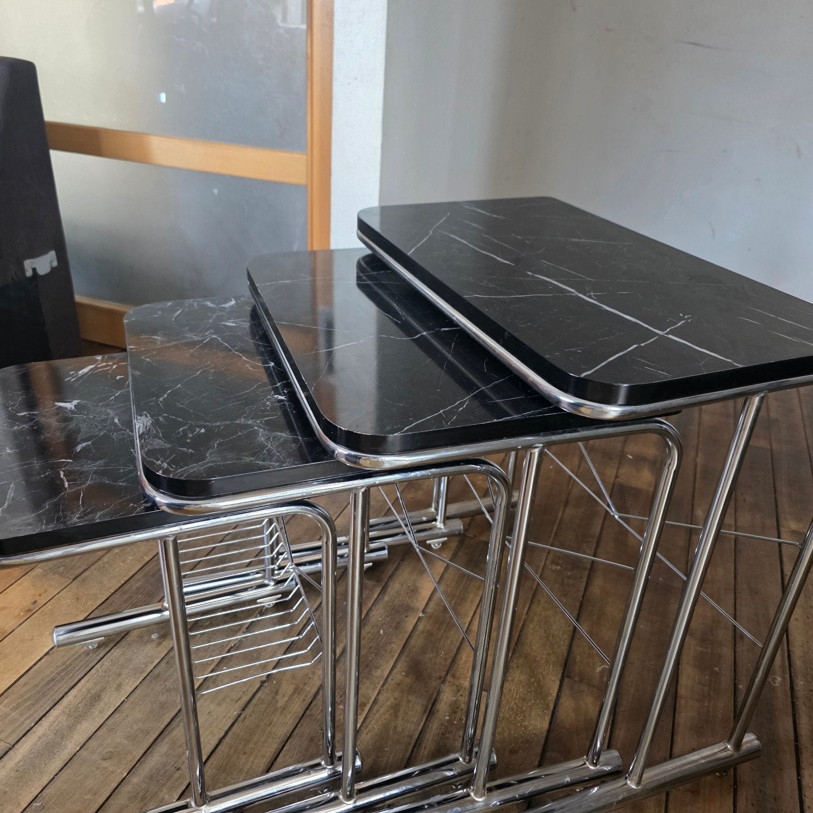 4 tafels die niet zwaar zijn en praktisch in gebruik., Huis en Inrichting, Ophalen of Verzenden