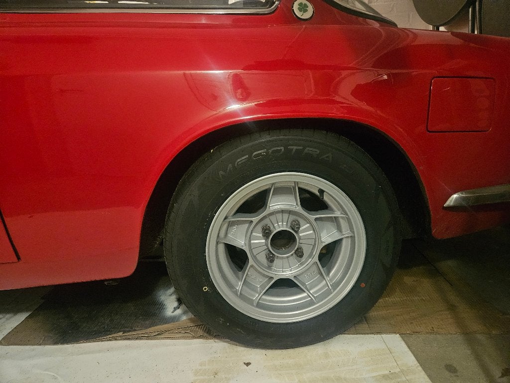 velgen Alfa Romeo GTV, Ophalen, Band(en)