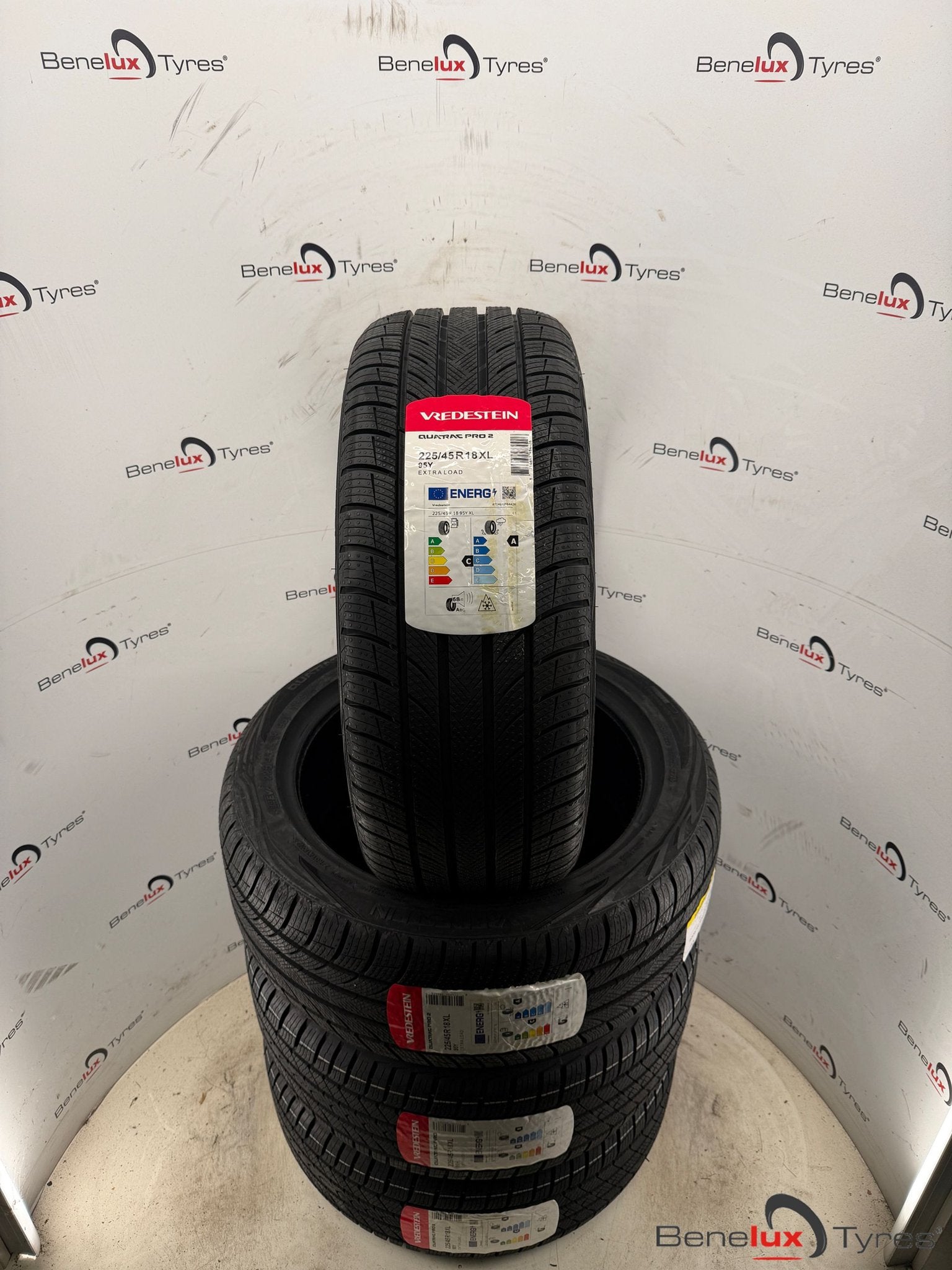 all-season 225/45R18 Vredestein 225/45 R18 225/45/18 2254518, 18 inch, -, -, Nieuw