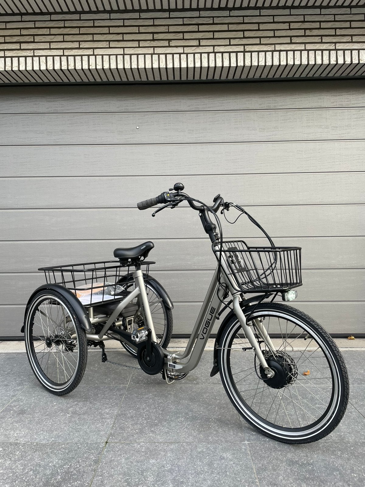 Tricycle a assistance électrique pliable - Vogue - état neuf, Enlèvement ou Envoi, Pliant, Comme neuf, Fauteuil roulant électrique