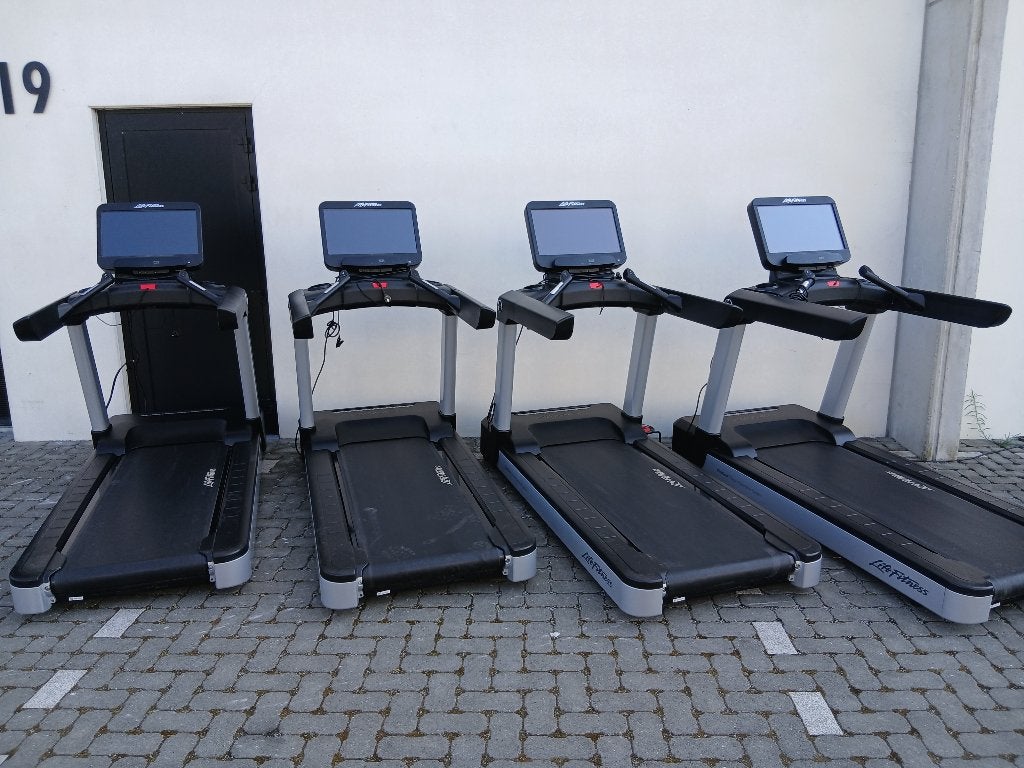 Life Fitness Integrity+ loopbanden!! Discover SE3HD scherm, Sport en Fitness, Ophalen, Zo goed als nieuw, Benen, Overige typen
