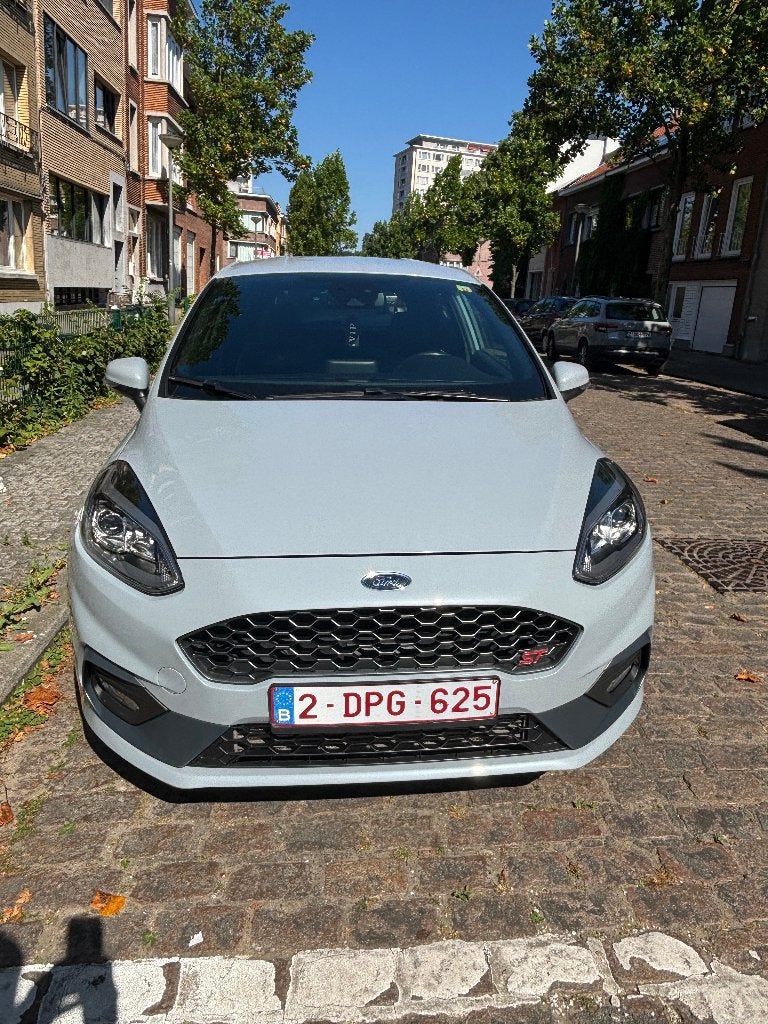 Ford Fiesta ST mk8, Autos, Argent ou Gris, Achat, Particulier, Fiësta