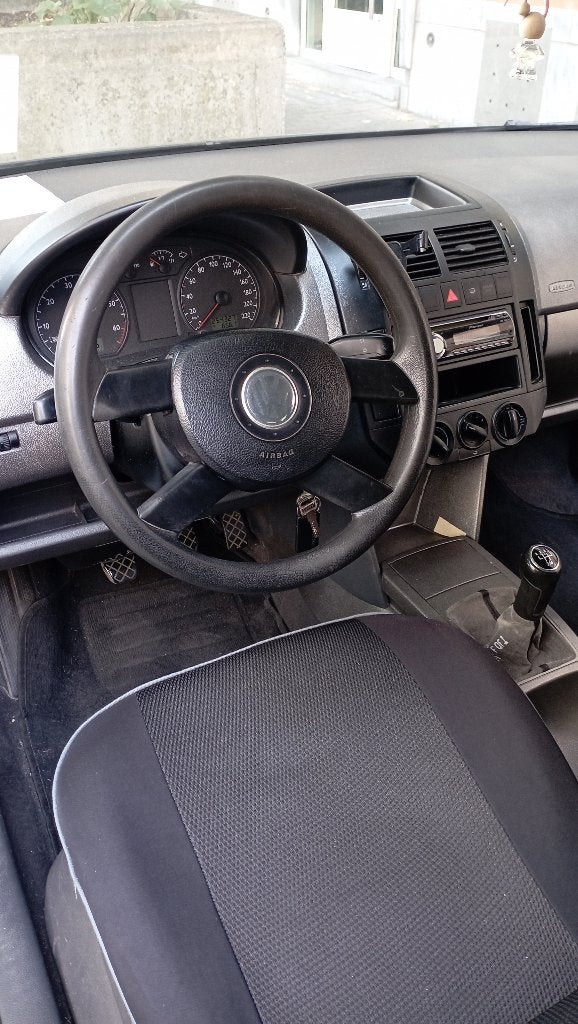 Vente urgente car je part à l'étranger, Argent ou Gris, Achat, Boîte manuelle, Noir