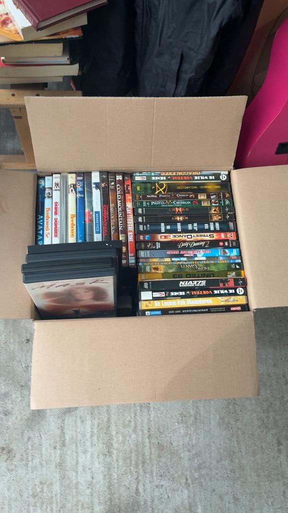 Dvd in een keer, Cd's en Dvd's, Ophalen, Gebruikt