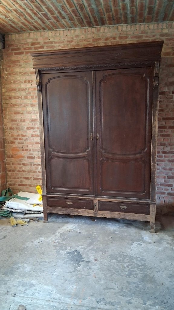 antieke kleerkast in pitchpine, volledig massief, Ophalen