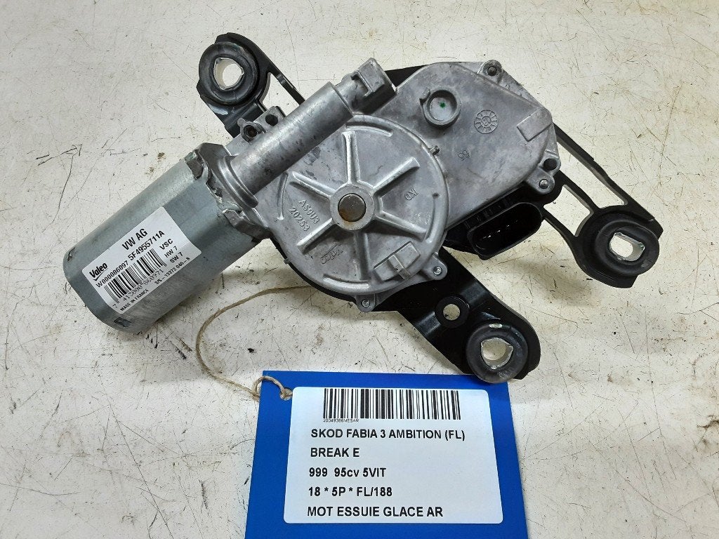 MOTEUR ESSUIE-GLACE ARRIÈRE Skoda Fabia III Combi (NJ5), Mevr. I. Hauben, Utilisé, Skoda, Rue de l'Espoir 34 34
4030  GRIVEGNÉE, BE