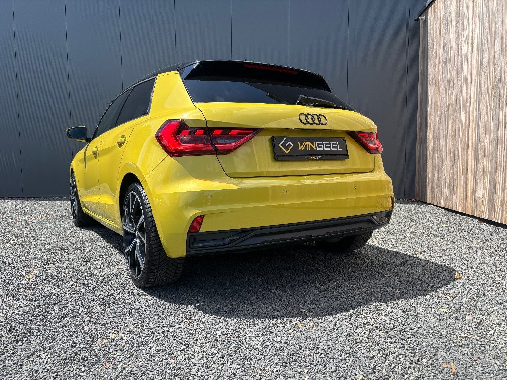 Audi A1, Stof, A1, Electronic Stability Program (ESP), Geel