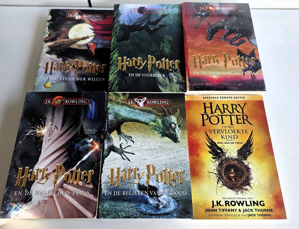 Fantasy boeken : 6 Harry Potter en/of 3 Grijze Jager, Boeken, Ophalen of Verzenden