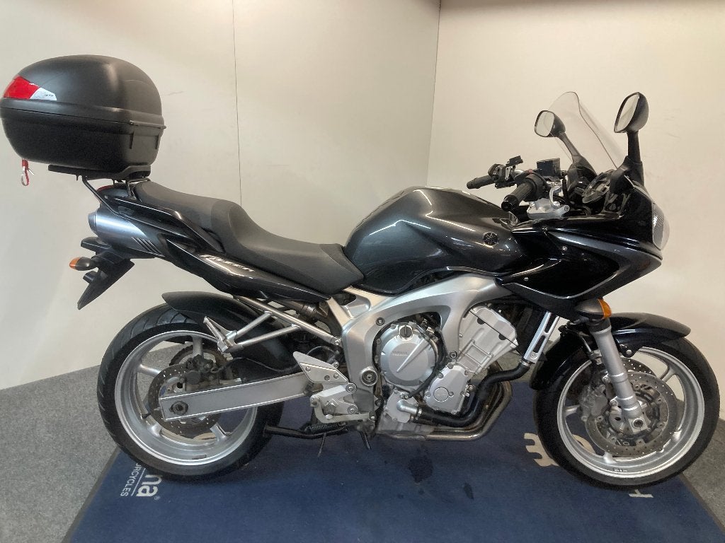 Yamaha FZ 6 Fazer MY'06 réf. LS 3381, Motos, Tourisme, Entreprise, Occasion, Plus de 35 kW