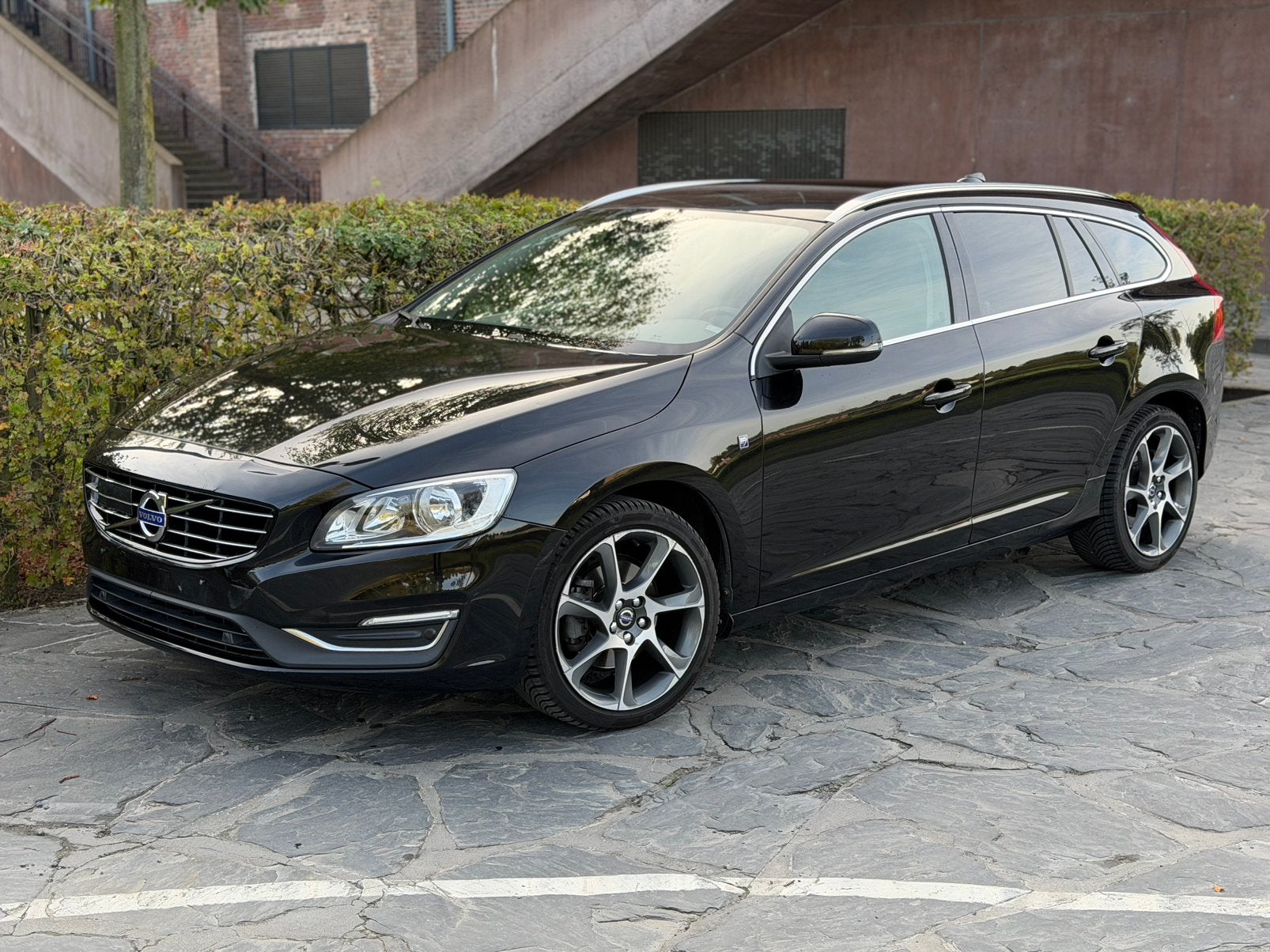 Volvo v60 2.0d / Ocean Race / Euro6 / Garantie, Autos, Cuir, Achat, Entreprise, Boîte manuelle