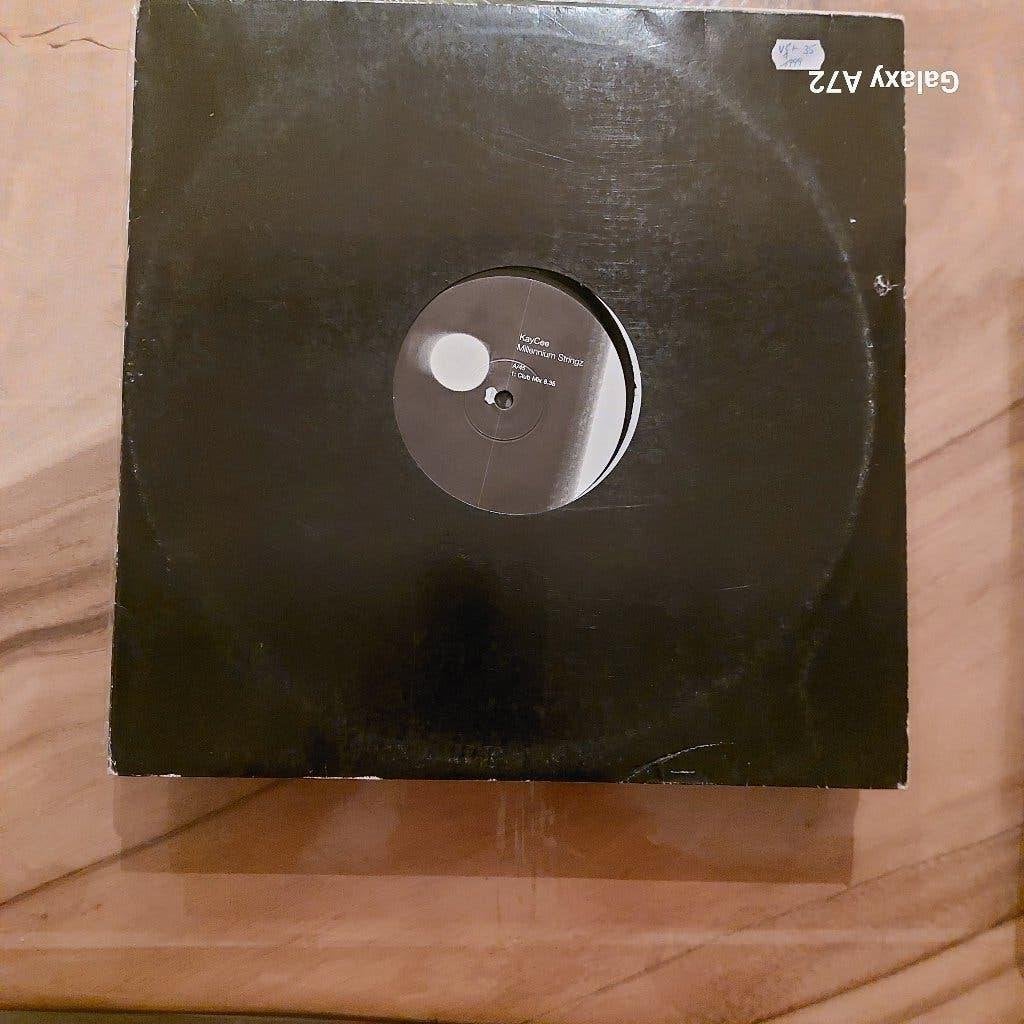 kaycee millenium stringz 12 inch maxi, Cd's en Dvd's, Vinyl | Dance en House, Gebruikt, Trance, Ophalen of Verzenden, 12 inch