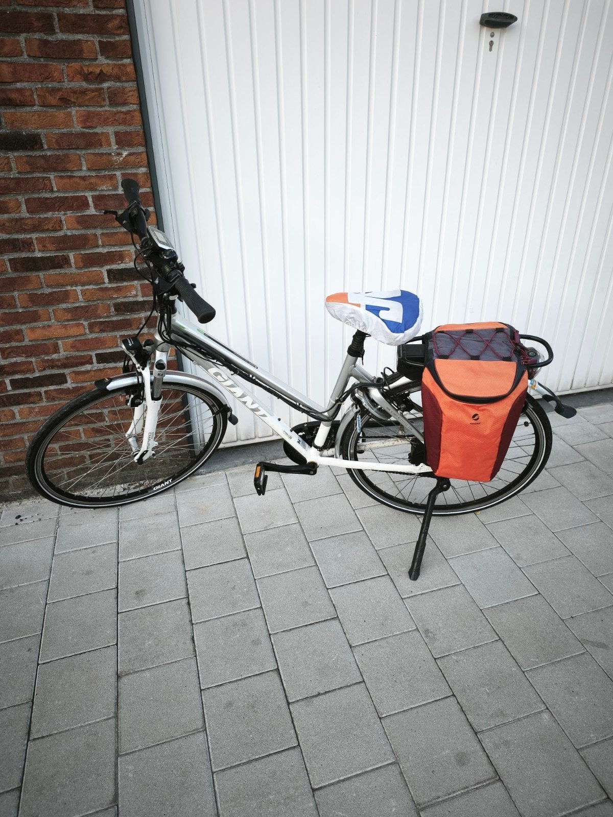 Giant aspiro hybrid, Fietsen en Brommers, Ophalen