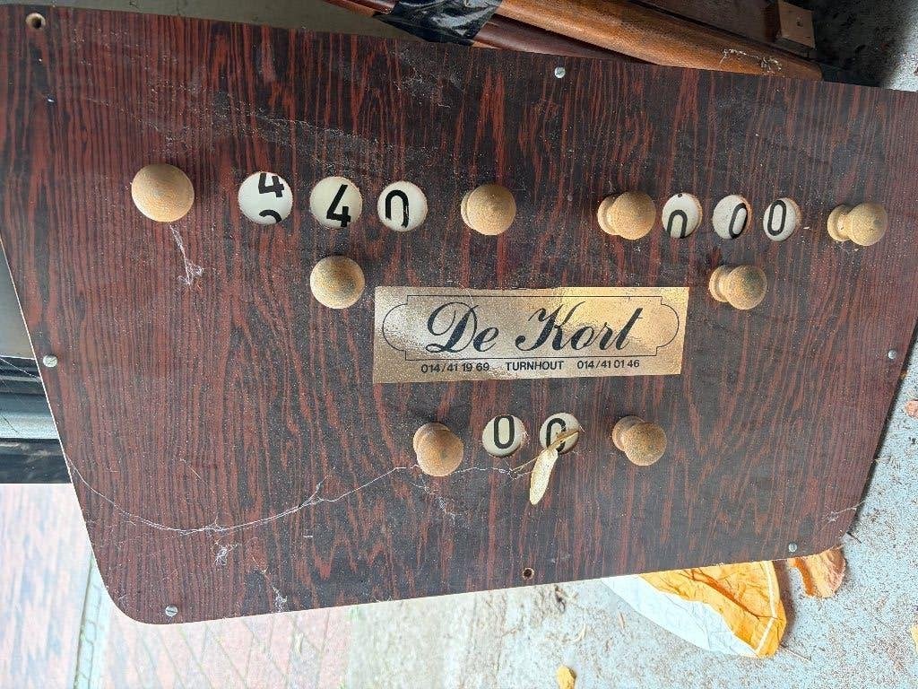 Scorebord, biljart met klok en ballen + spaarkast, Antiek en Kunst, Ophalen