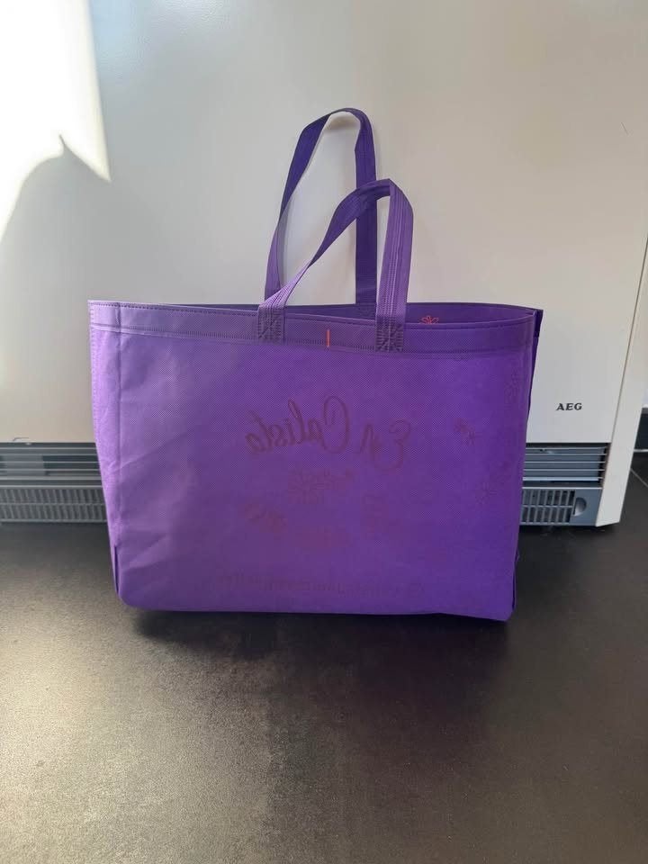LOT DE 2500 SACS CABAS EN TOILE – IDÉAL REVENDEURS,, Enlèvement, Neuf, Violet, Shopper