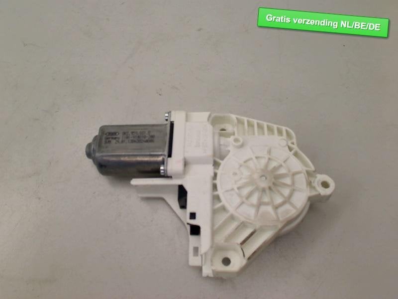 MOTEUR LEVE VITRE ELECTRIQUE AVANT GAUCHE Audi Q5 (8RB), Auto-Union-Straße  1,
85057  Ingolstadt, DE, Info@audi.de, Audi, Utilisé