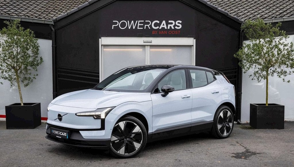 Volvo EX30 4x4 | Performance | 69 kWh | Pano | 360 | Memory, Adaptive Cruise Control, Gebruikt, 1885 kg, EX30