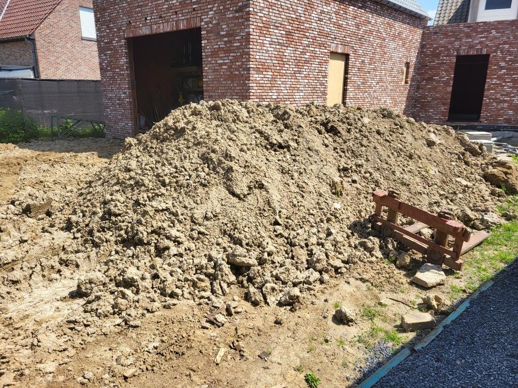 GRATIS // aarde met kleiaarde, Enlèvement ou Envoi