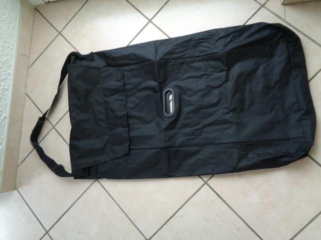 Housse pour synthé. Noire. 85 X 46 X 16 cm, Musique & Instruments, Envoi, Comme neuf, Autres instruments
