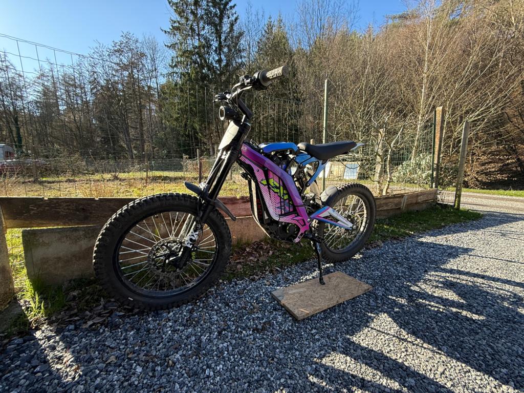 Surron lbx, Vélos & Vélomoteurs, Comme neuf, Enlèvement, 25 cm³
