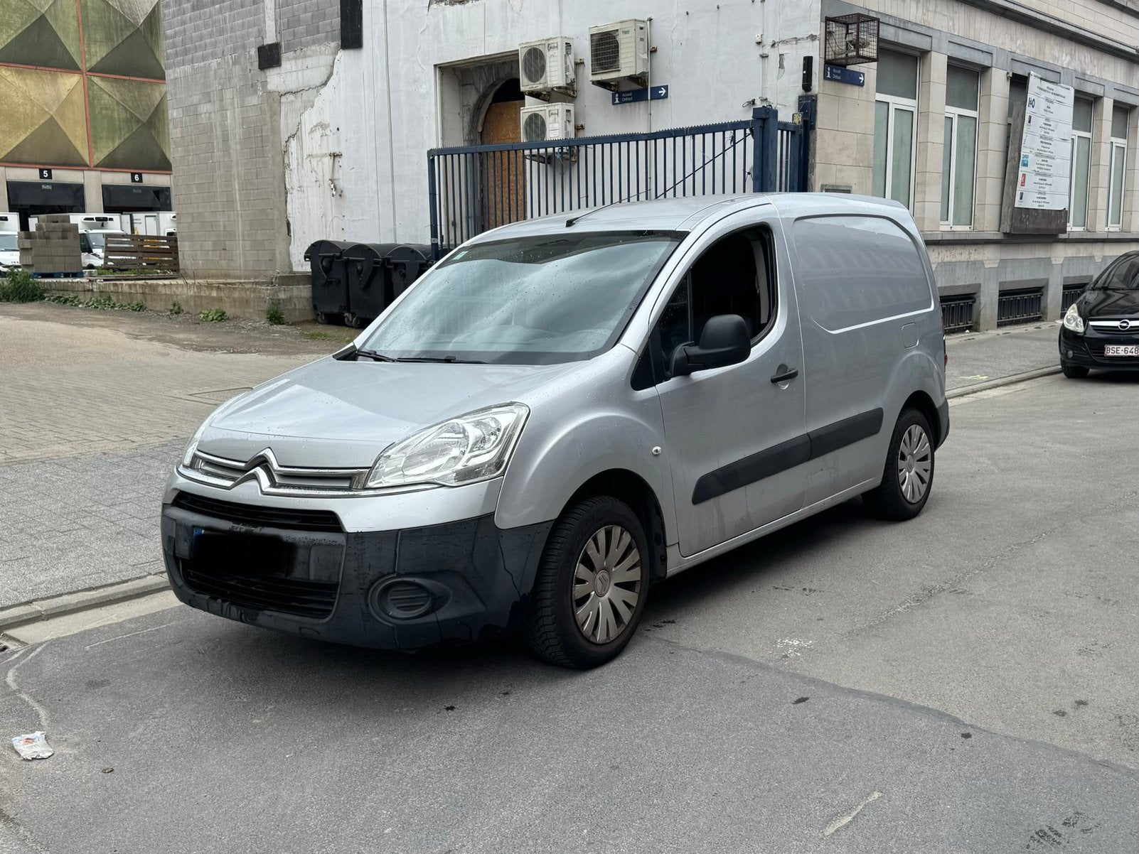 BERLINGO 1.6HDI EURO5 AUTOMATIQUE AIRCO 3PL 170.000KM, Auto's, Bestelwagens en Lichte vracht, Automaat, Euro 5, Citroën, 1600 cc