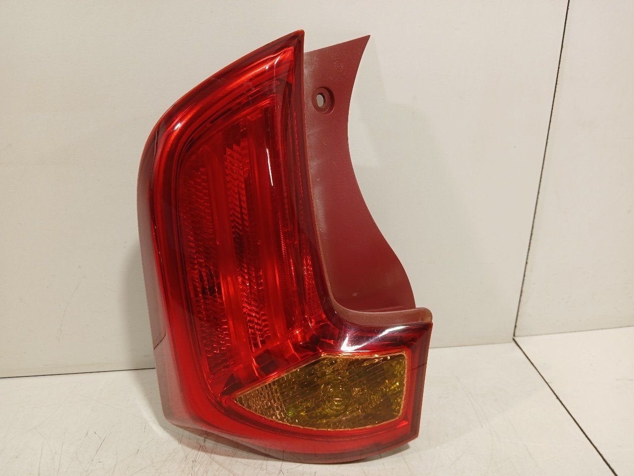 Achterlicht carrosserie rechts Kia Picanto, Auto-onderdelen, Onderdelen@venauto.nl, Van der Ven Autorecycling B.V., Ettenseweg 76, 4706 PB Roosendaal, The Netherlands