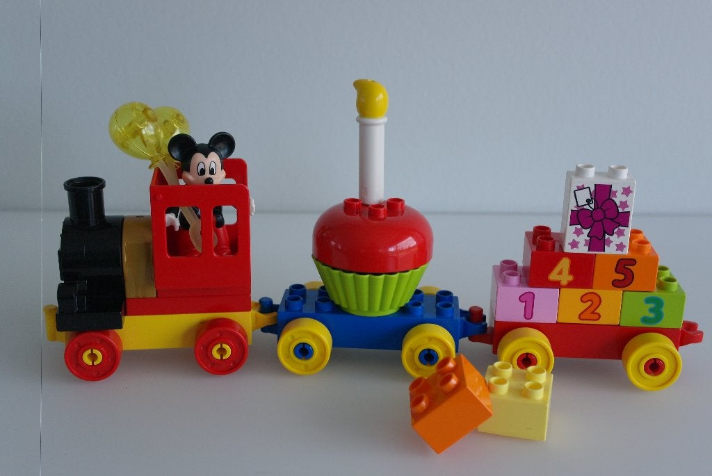 duplo trein Mickey mouse, Kinderen en Baby's, Speelgoed | Duplo en Lego, Ophalen of Verzenden, Zo goed als nieuw, Duplo