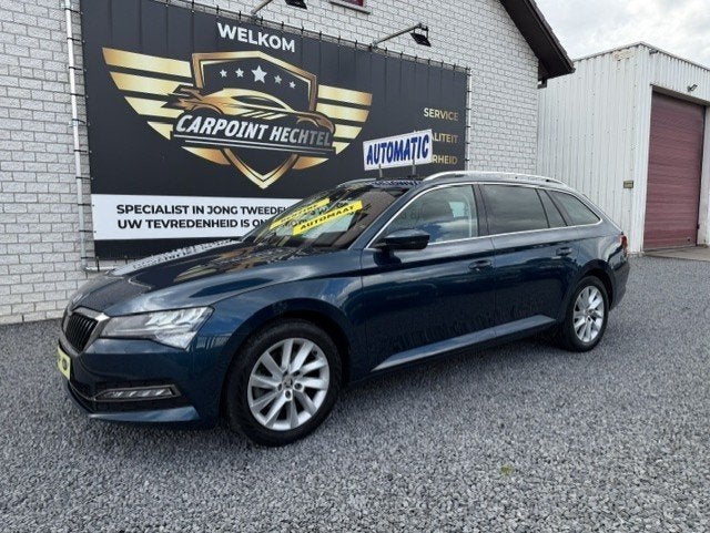 Skoda Superb Combi 1.5 tsi 150 pk AUTOMAAT 2020 GARANTIE !, Automaat, Dealer onderhouden, 1498 cc, Blauw
