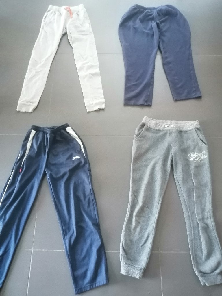trainingsbroeken 11 jaar, Enfants & Bébés, Vêtements enfant | Taille 146, Enlèvement ou Envoi, Comme neuf, Garçon ou Fille, Pantalon