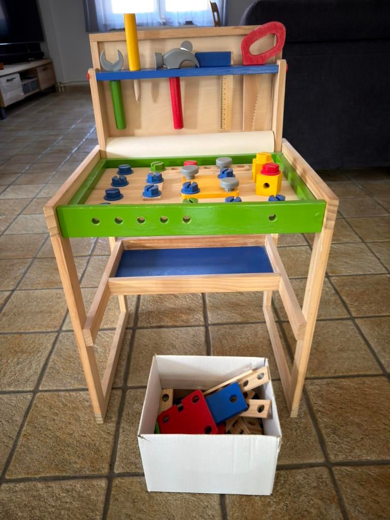 Établi enfant avec outils en bois, Ophalen, Zo goed als nieuw