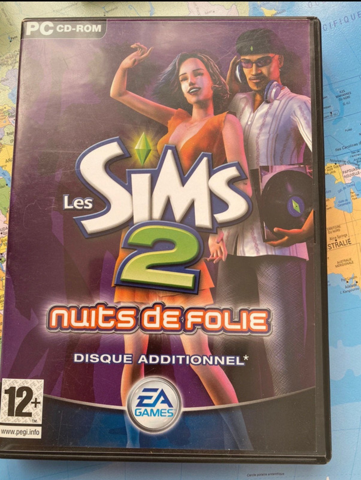 De Sims 2 — Gekke Nachten + Disc 1 & Disc 2, Games en Spelcomputers, Ophalen of Verzenden, Zo goed als nieuw