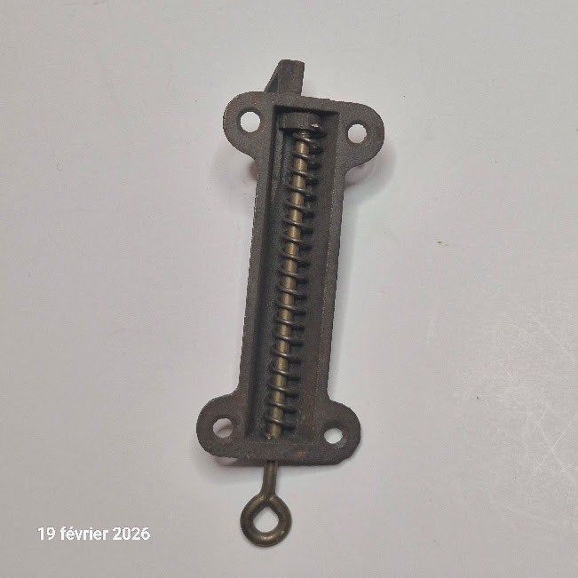 Ancien loqueteau de persienne, volet, porte, en fonte, Envoi, Bronze
