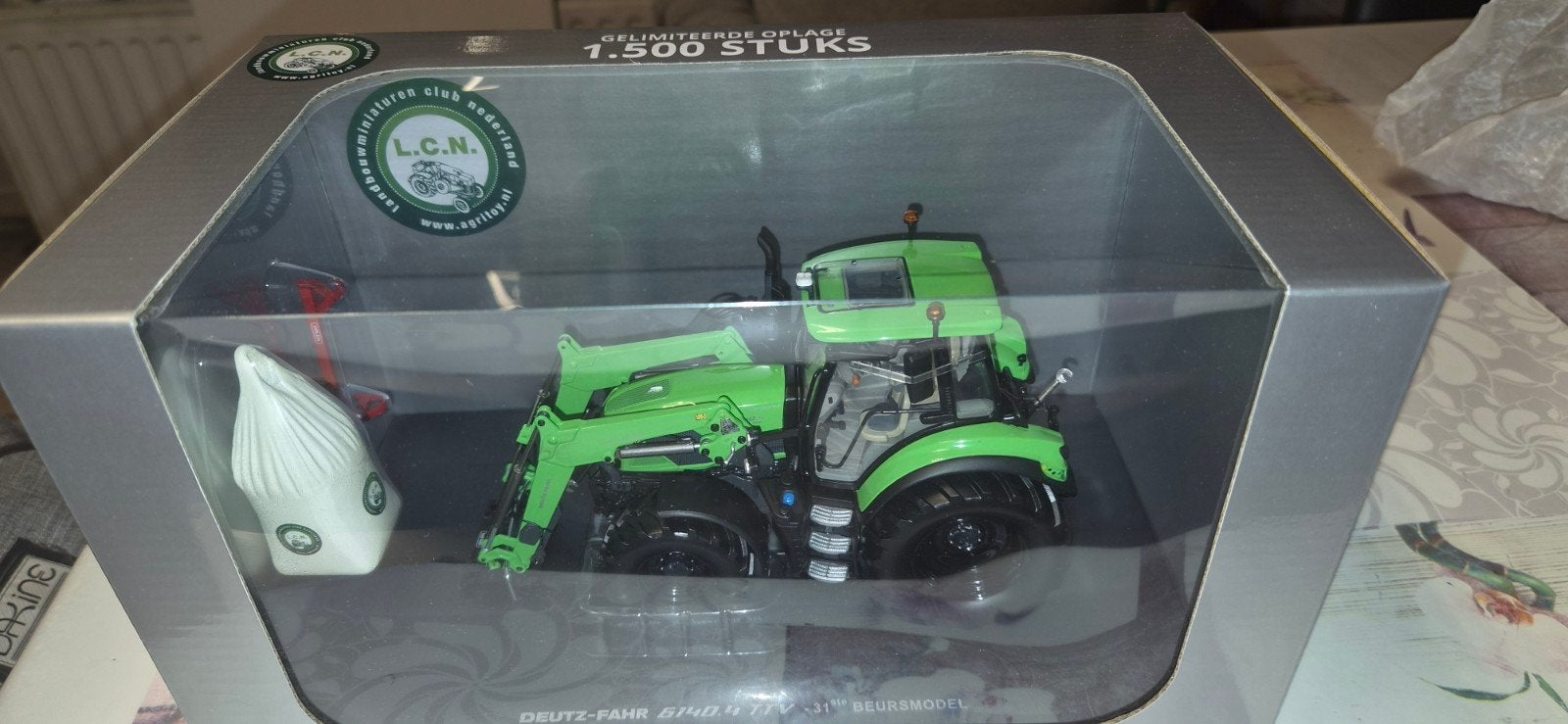 deutz universal hobbies série limité 1500 pièces lcn, Enlèvement ou Envoi, Neuf, Tracteur et Agriculture, Universal Hobbies
