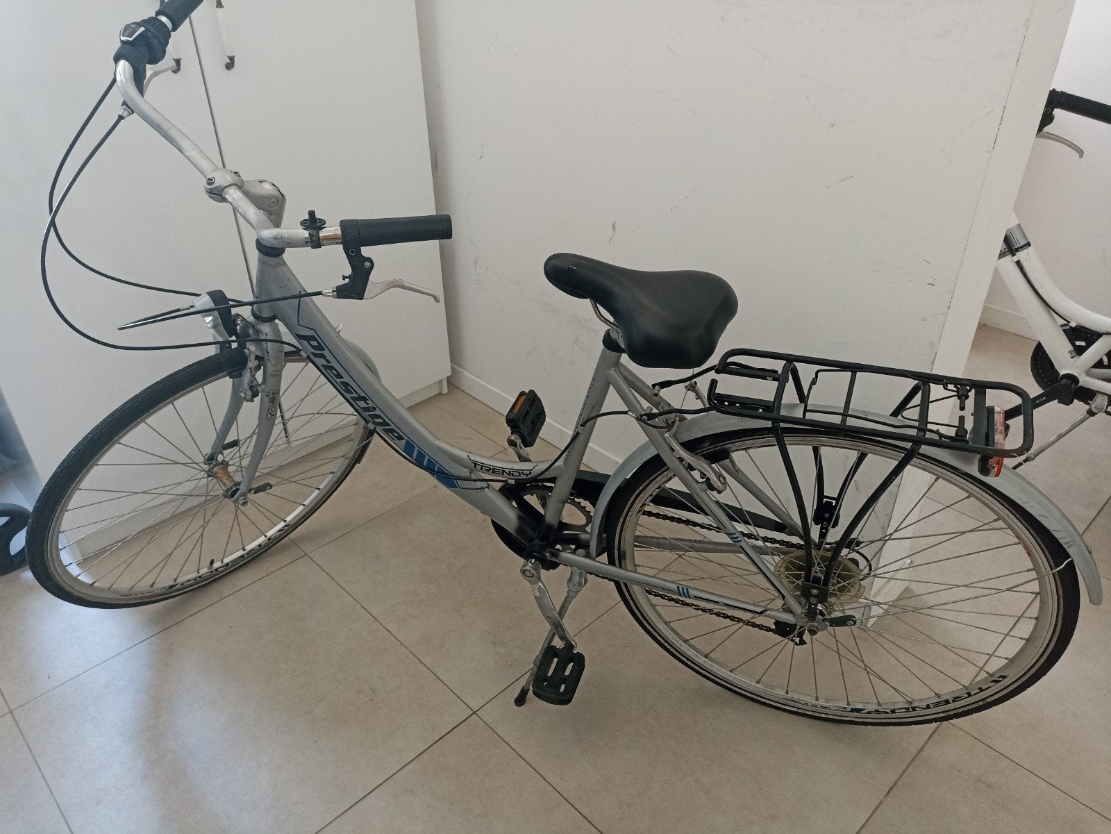Set van 2 fietsen: Prestige stadsfiets + B'TWIN kinderfiets, Fietsen en Brommers, Ophalen